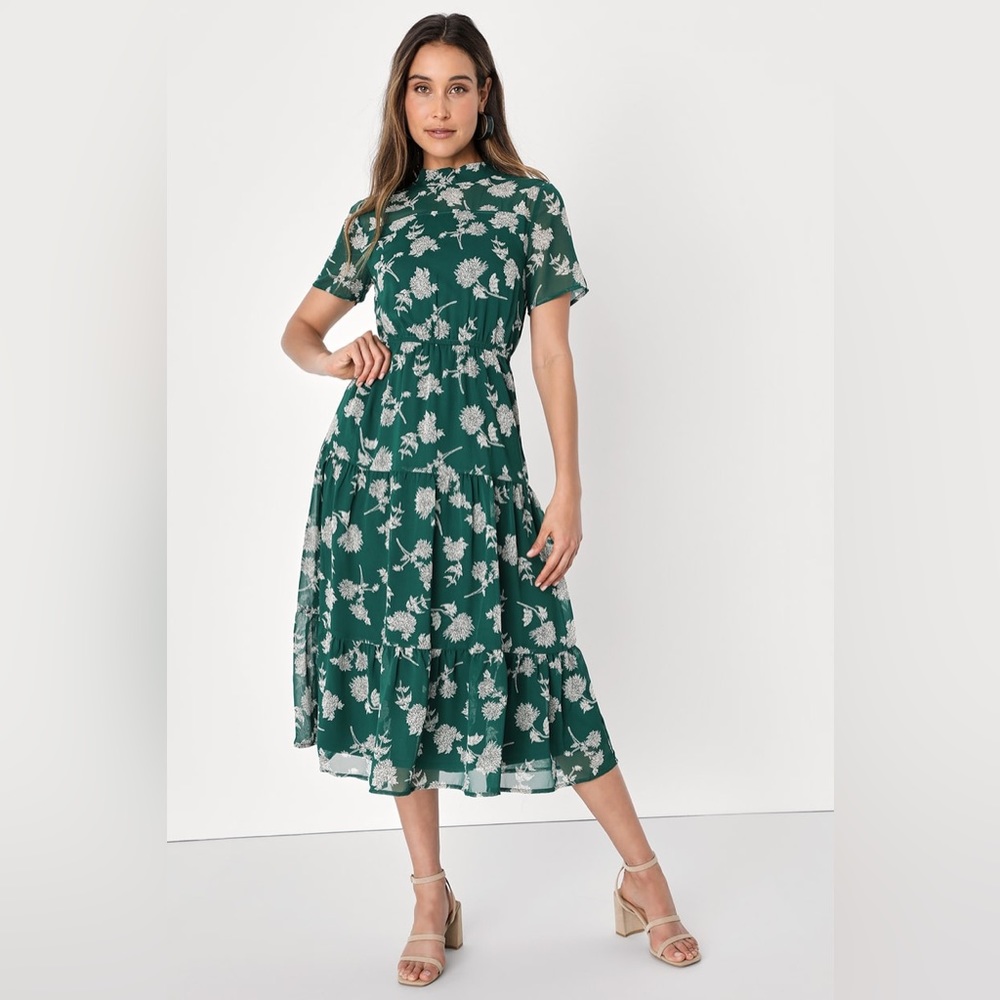 NWOT Lulu’s Floral Dressed Up Dark Green Floral Print Midi Dress
